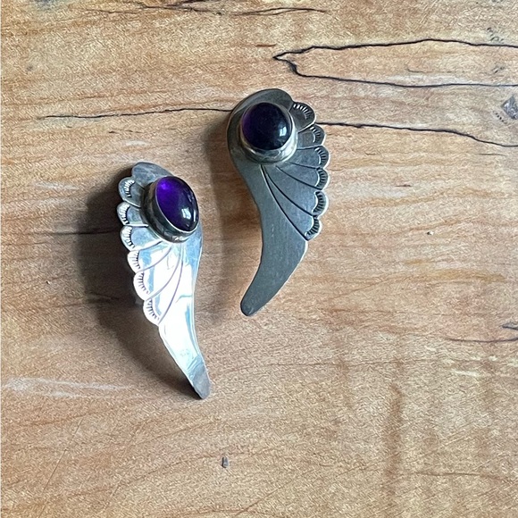 Signed Navajo amethyst & sterling "angel wing" feather earrings - Picture 10 of 10
